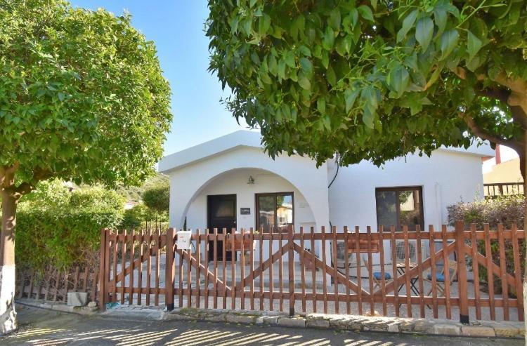 Bay Cottage Beautiful Cosy Luxury Cottage - Beach Area Pissouri Dış mekan fotoğraf